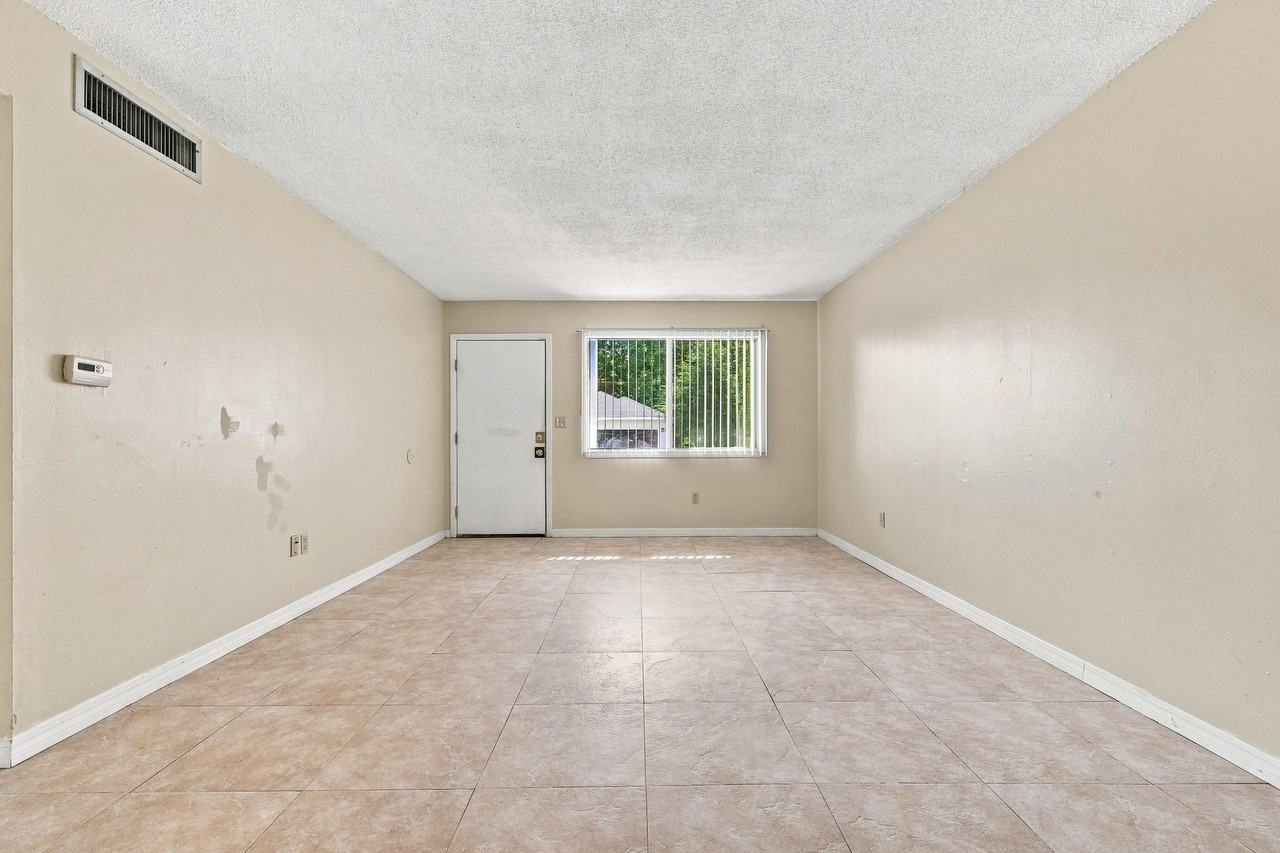 CPN-College Park Condominium - Photo 3 of 38