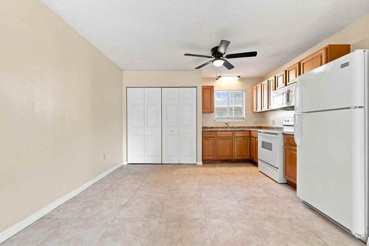 CPN-College Park Condominium - Photo 4 of 38