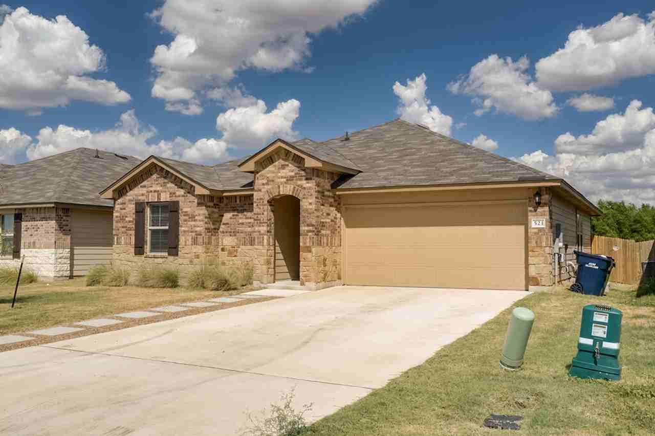 521 Anconia Ct - Photo 2 of 20