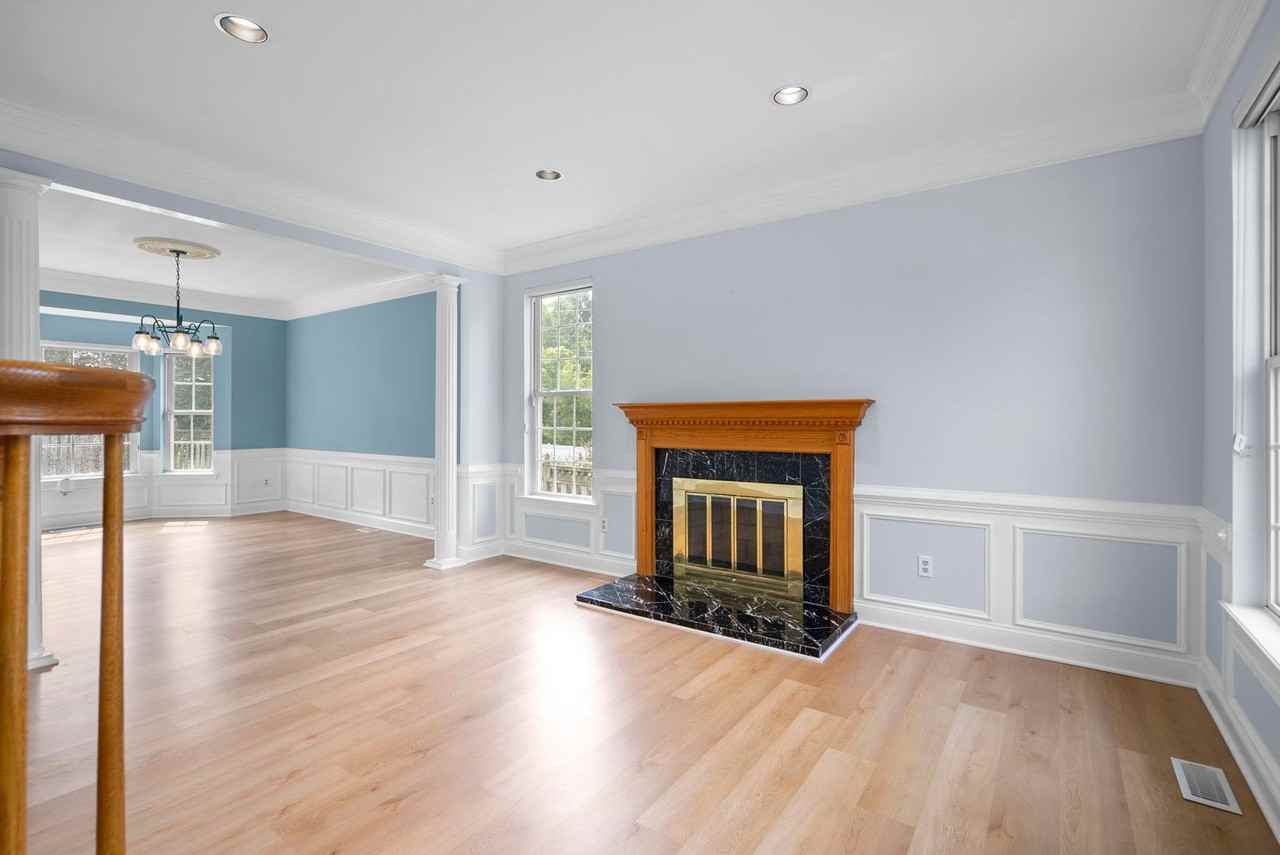 13111 Venetian Rd - Photo 5 of 50