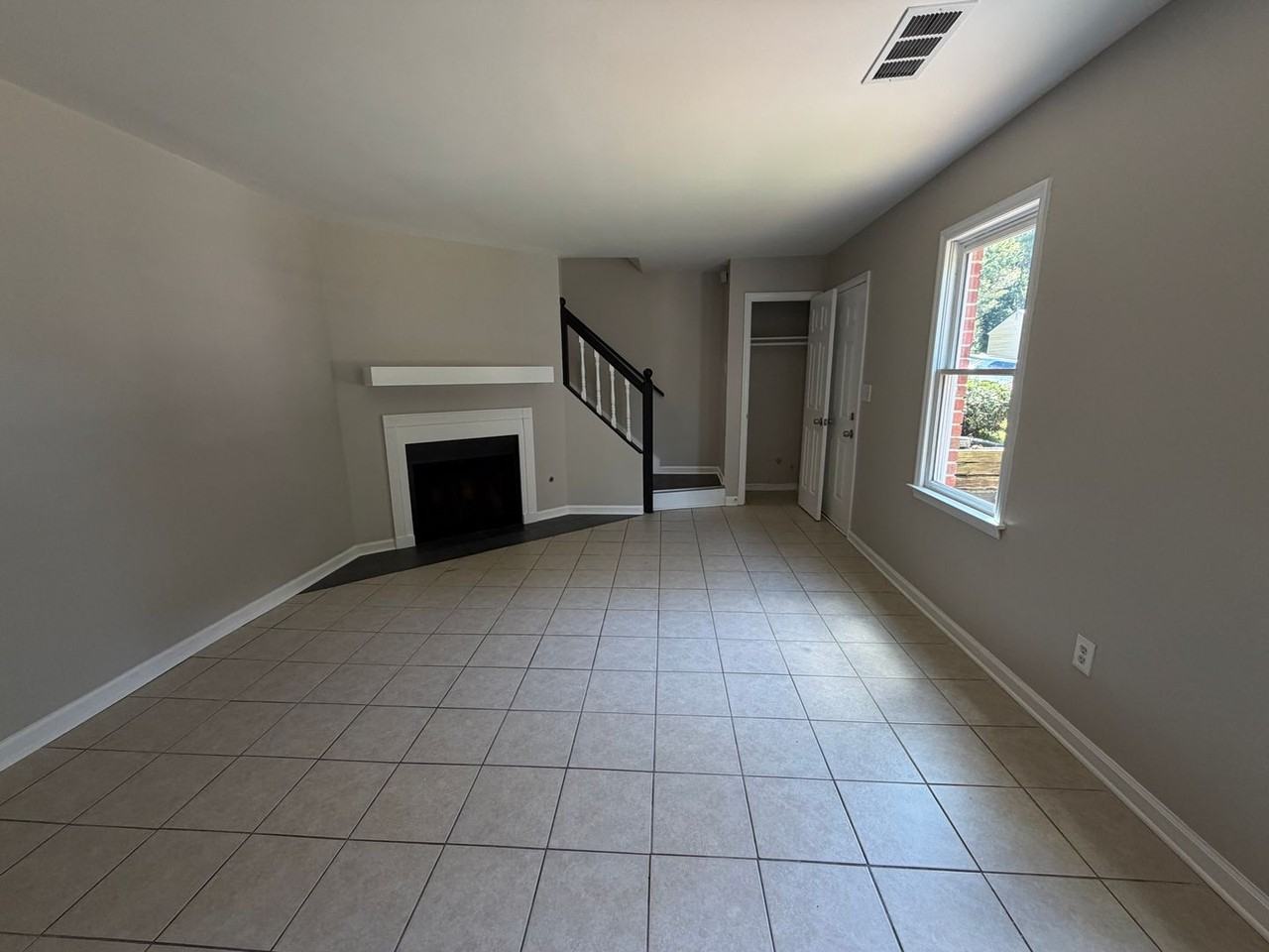 2761 Northwood Ct Sw - Photo 5 of 24