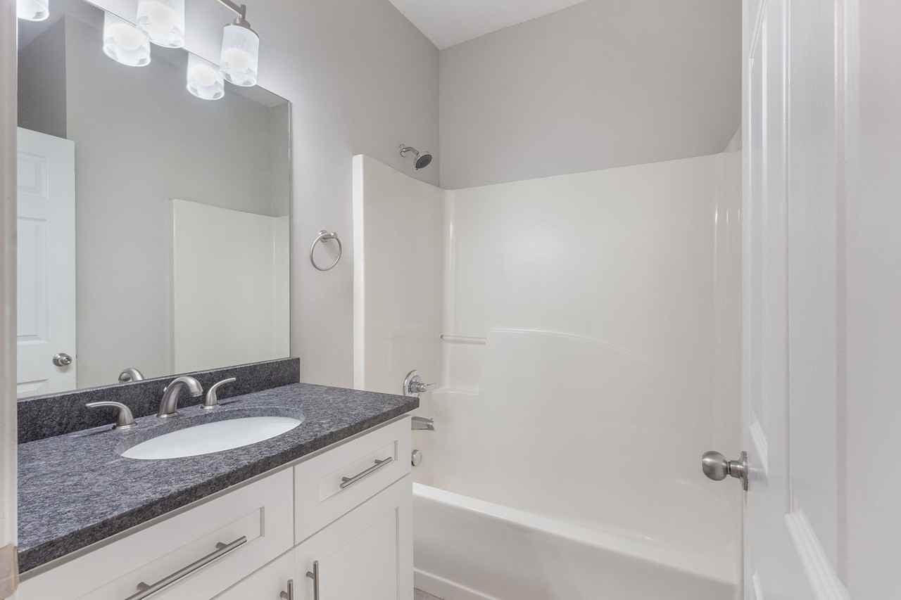 1235 Ladd St Sw ##Sw - Photo 7 of 27