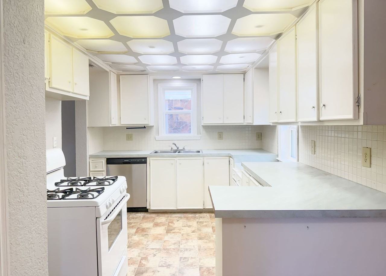 521 Sw 35th St - Photo 6 of 16