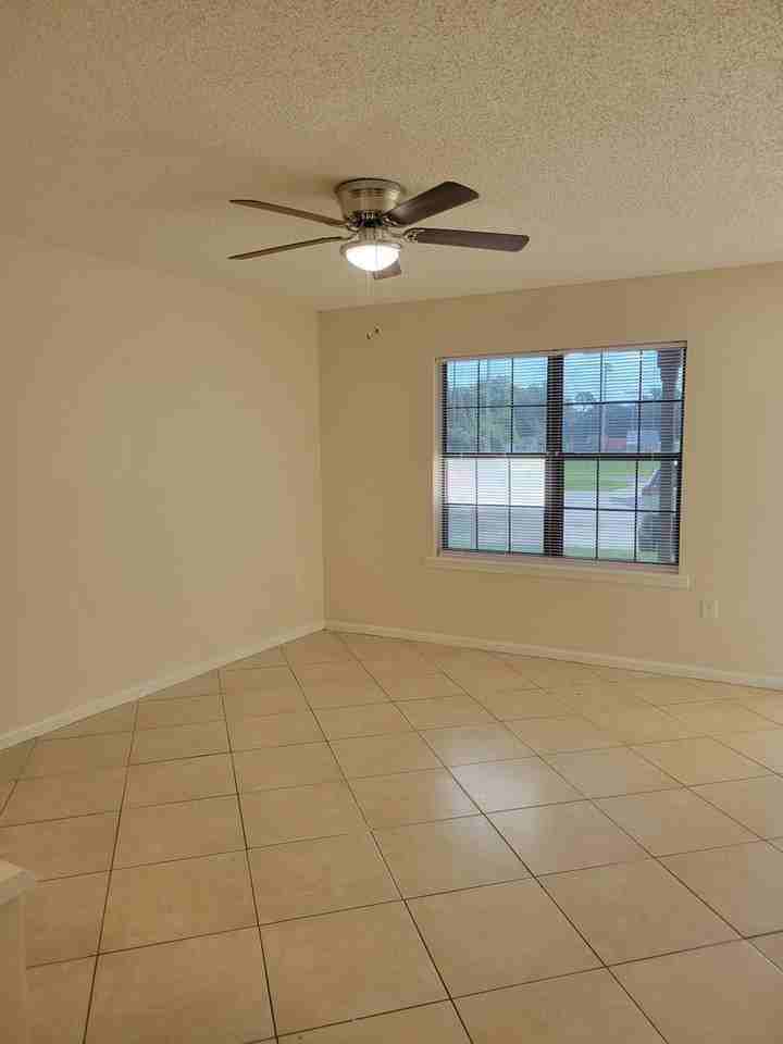1862 Avenue Q Sw - Photo 3 of 15