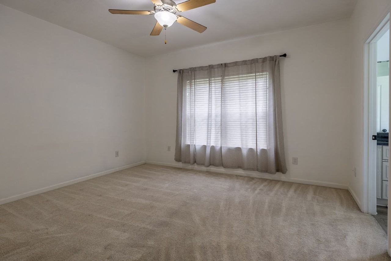 17419 Lewis Smith Dr - Photo 7 of 15
