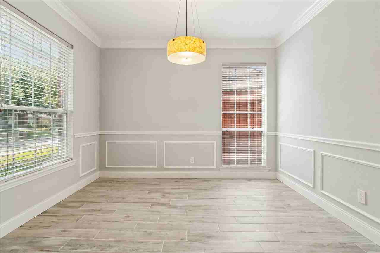 4661 Baldwin Ln - Photo 3 of 24