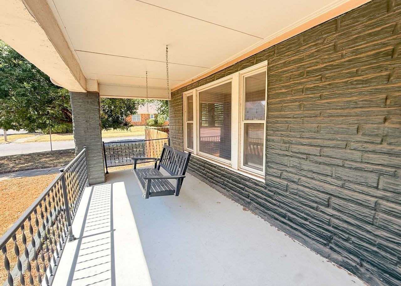 1741 W Park Pl - Photo 3 of 25