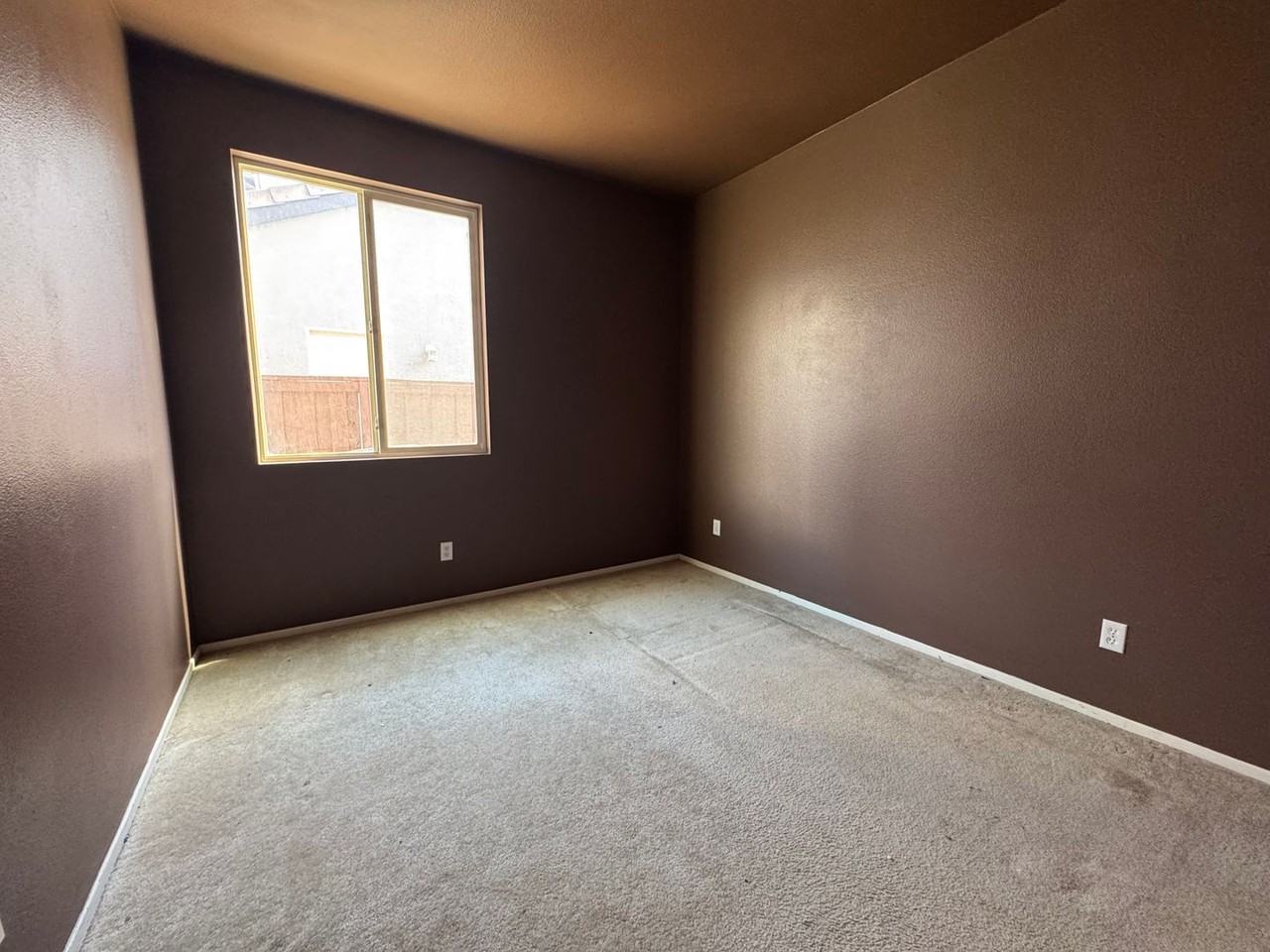191 Solana St - Photo 4 of 28