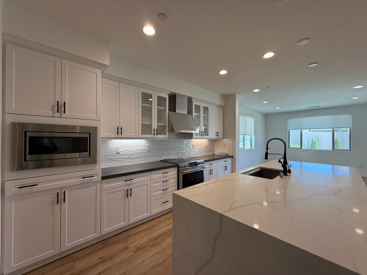 39338 Stirrup Ct - Photo 6 of 24
