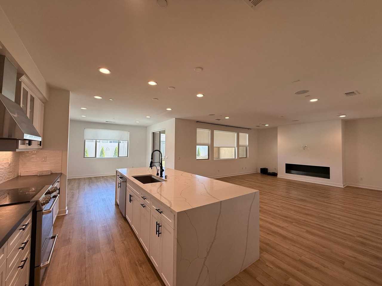 39338 Stirrup Ct - Photo 7 of 24