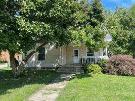 featured image of 3361 Van Buren St