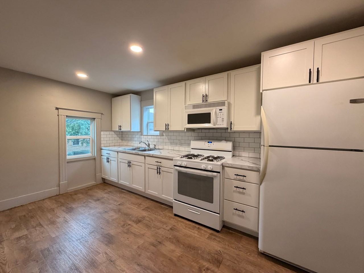 3361 Van Buren St - Photo 4 of 17