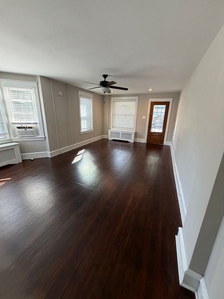 125 Pennsylvania Ave - Photo 3 of 17