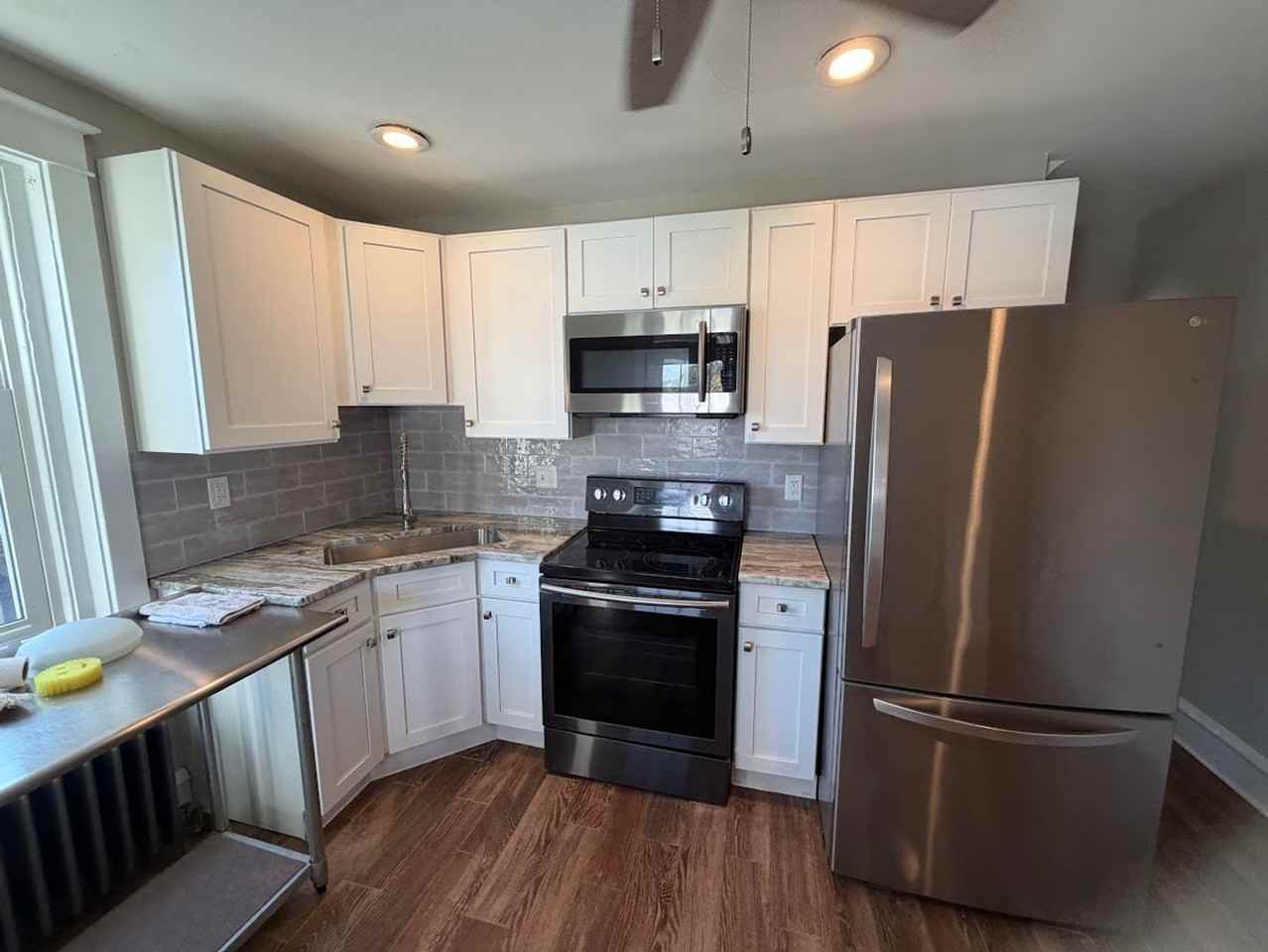 125 Pennsylvania Ave - Photo 7 of 17