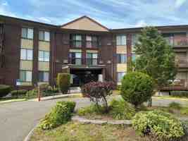 featured image of 2315 Cromwell Hills Dr