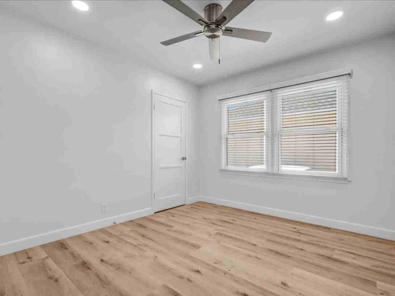 4847 Ocana Ave - Photo 5 of 31