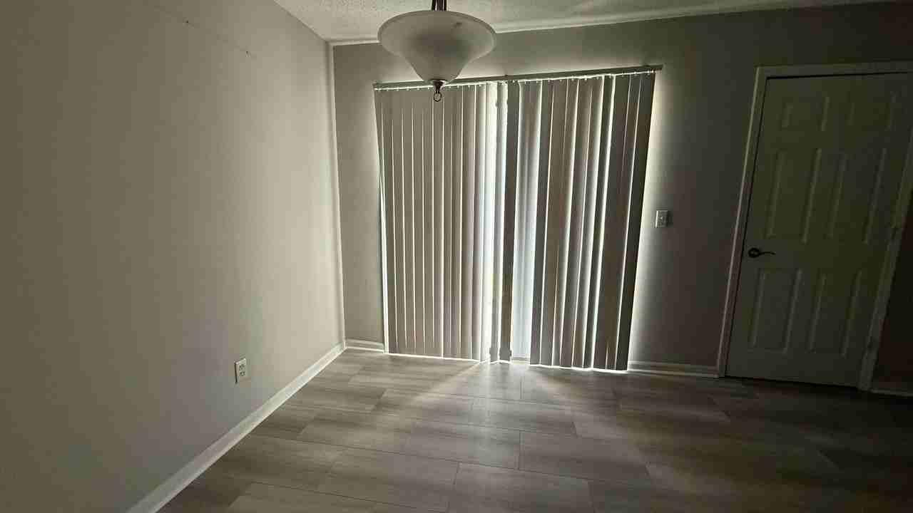 8016 Thelen St - Photo 5 of 21