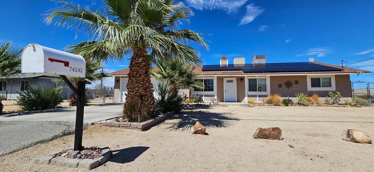 74242 Pinon Dr - Photo 2 of 36