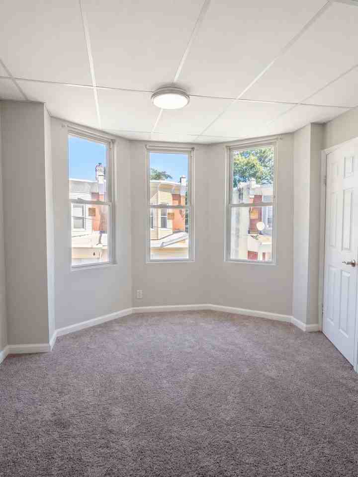 1318 S Wilton St - Photo 3 of 4