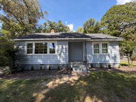 featured image of 720 Charlton St Nw