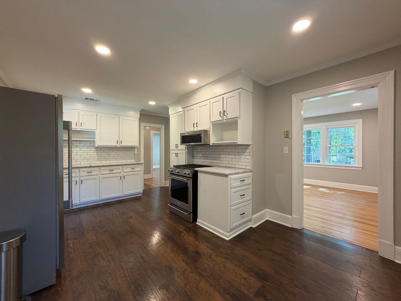 720 Charlton St Nw - Photo 7 of 27