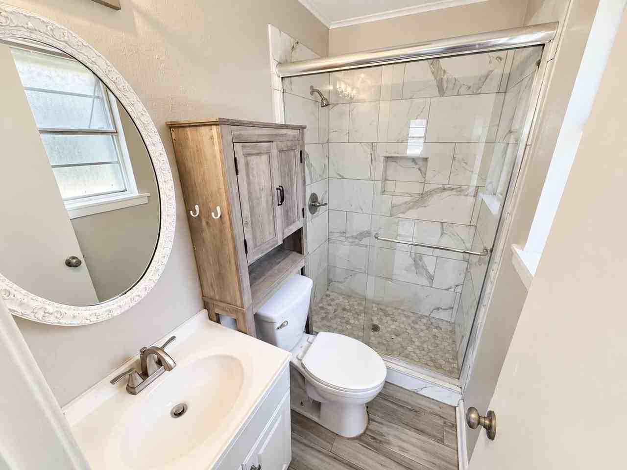 2532 La Vonne Cir - Photo 5 of 9
