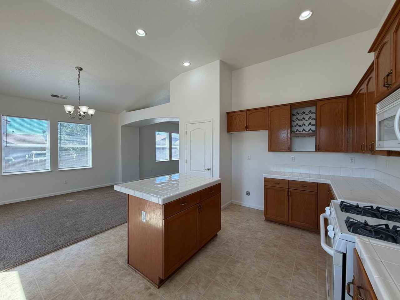 1719 Short Oak Ct - Photo 3 of 38