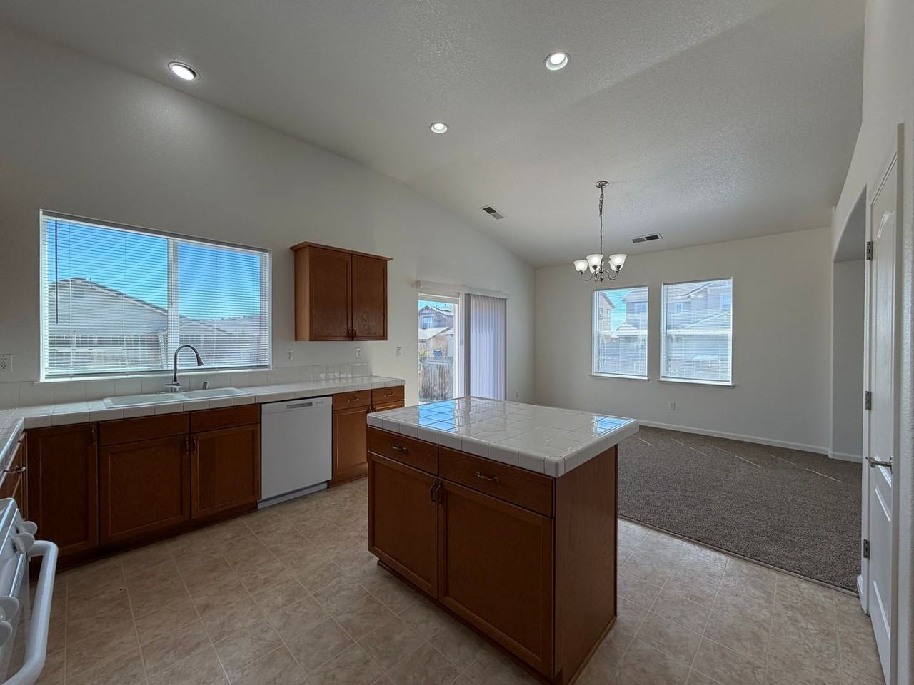 1719 Short Oak Ct - Photo 7 of 38