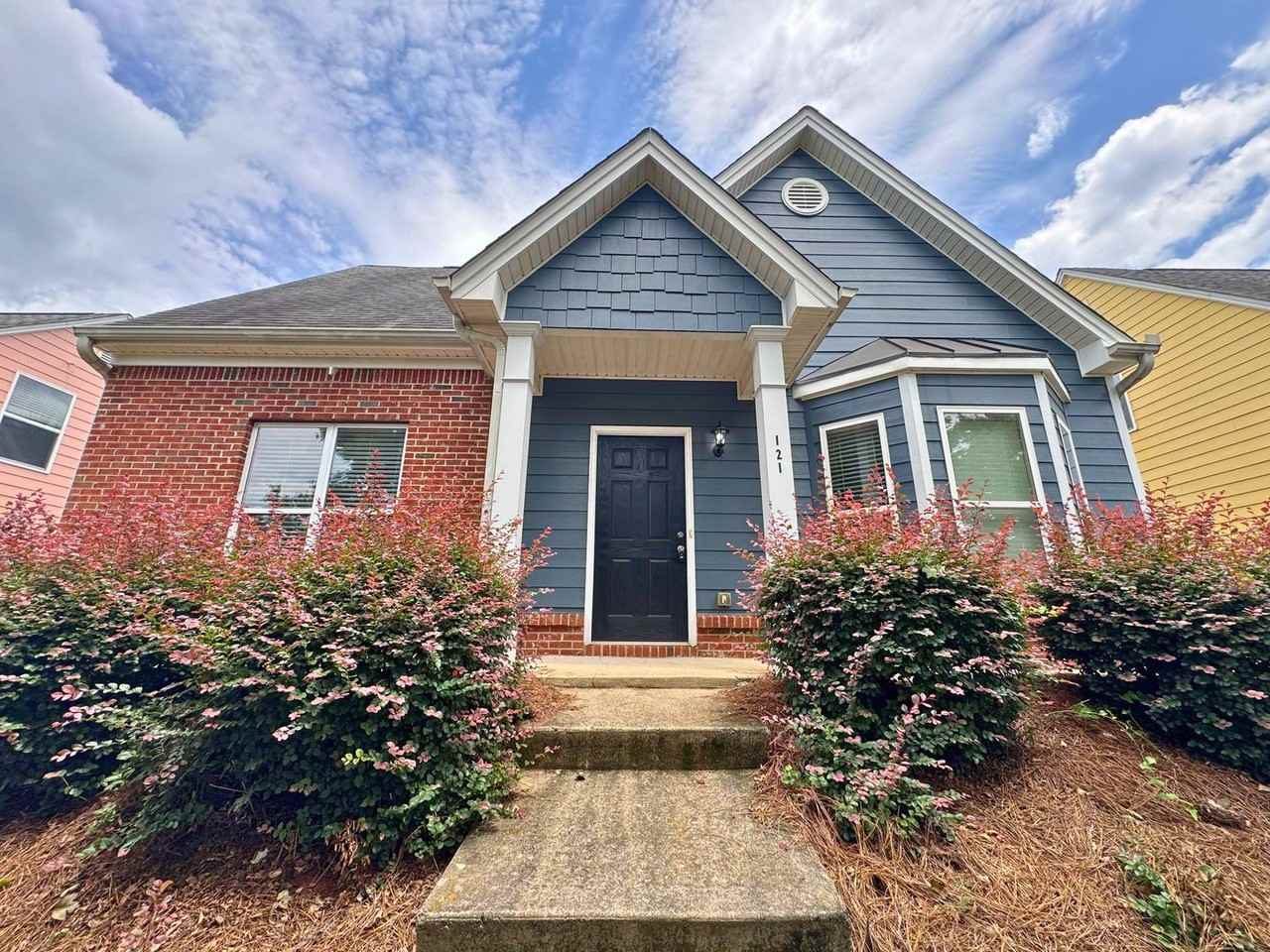 121 Katydid Dr
