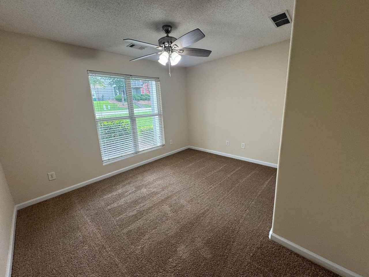 118 Fern Ridge Ct - Photo 4 of 20