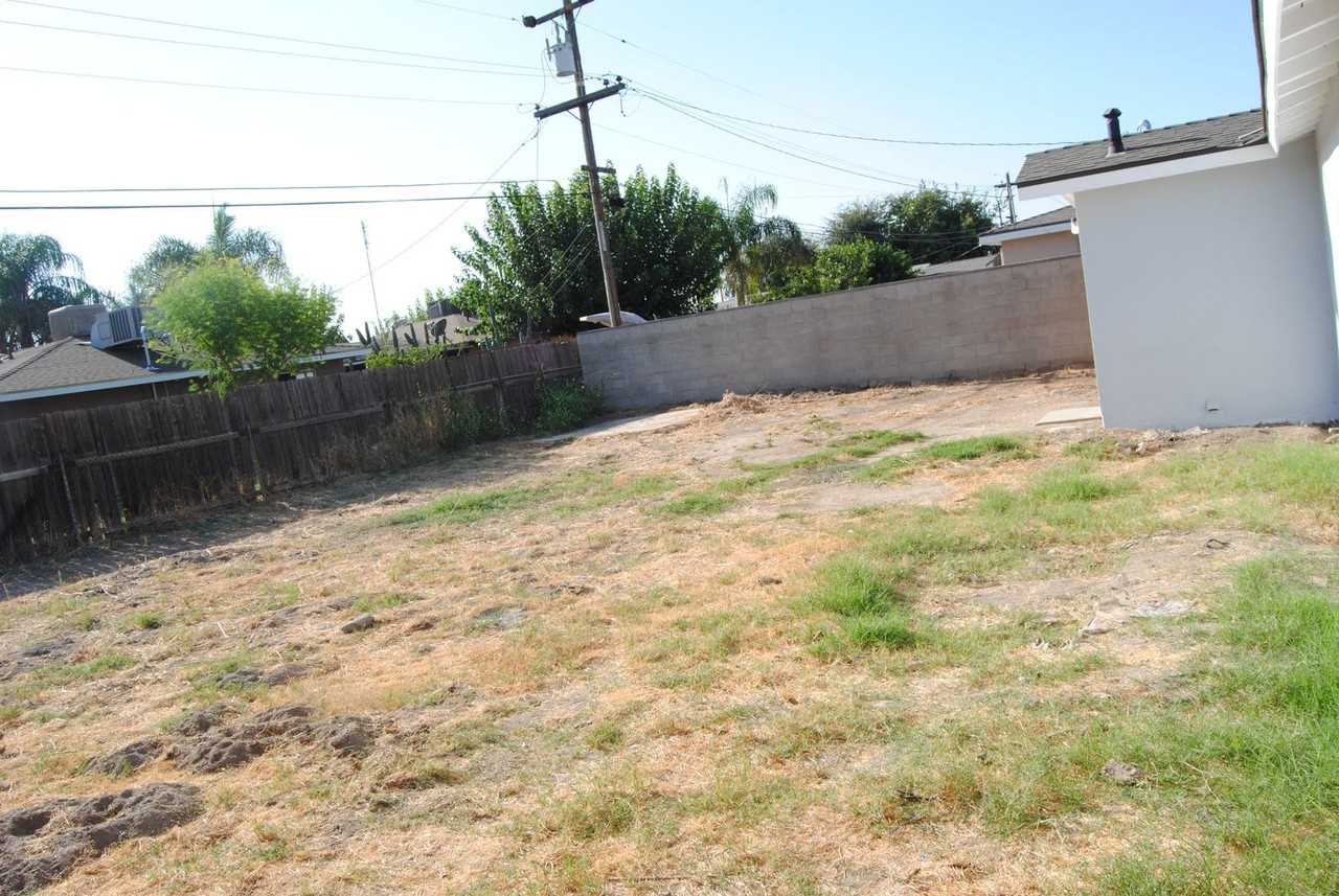 5812 Clayton St - Photo 3 of 18