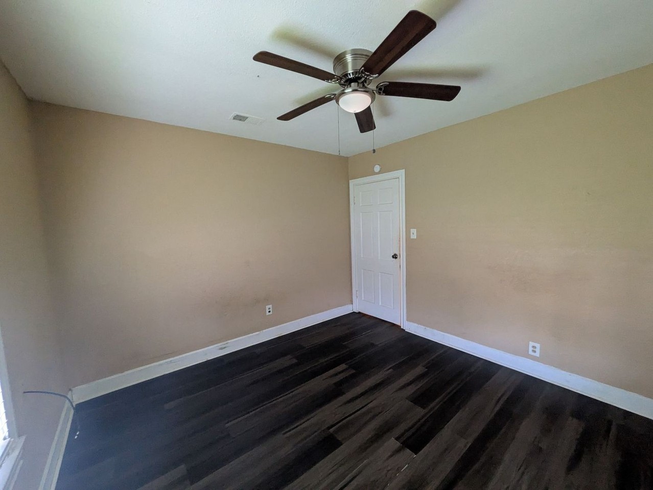 2695 Goliad St - Photo 2 of 13