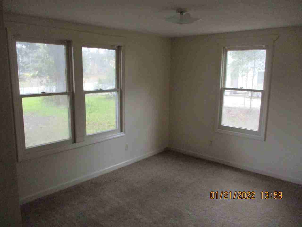 2415 Rosebrier Ave - Photo 4 of 9
