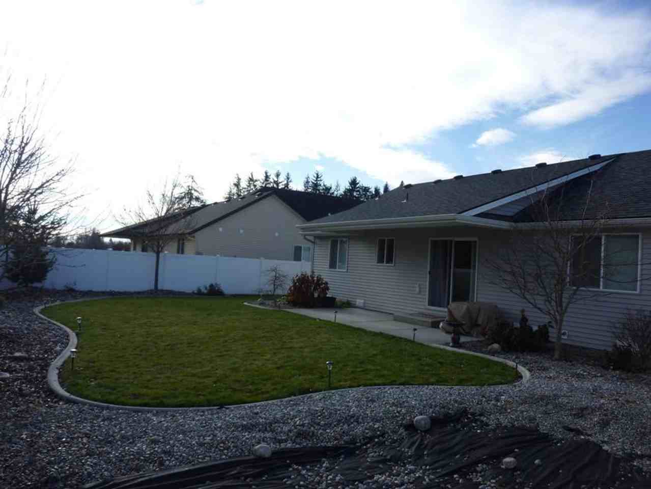 10174 N Hubble St - Photo 4 of 11