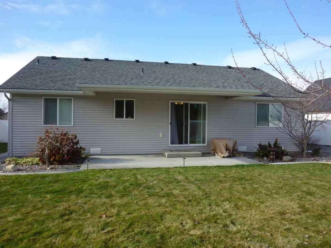 10174 N Hubble St - Photo 6 of 11