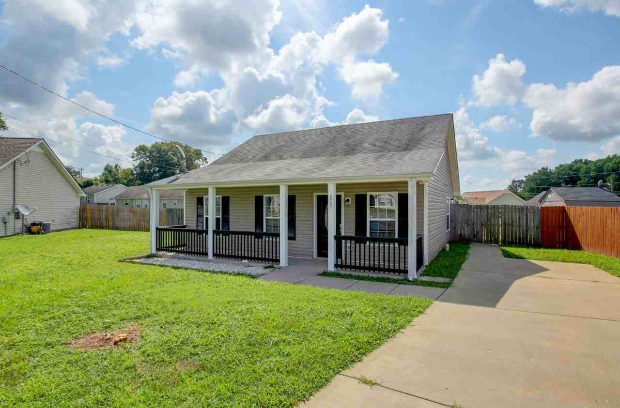 227 Faulkner Ct - Photo 3 of 23