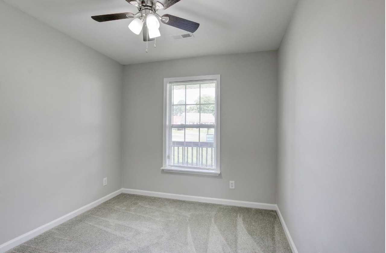 227 Faulkner Ct - Photo 7 of 23