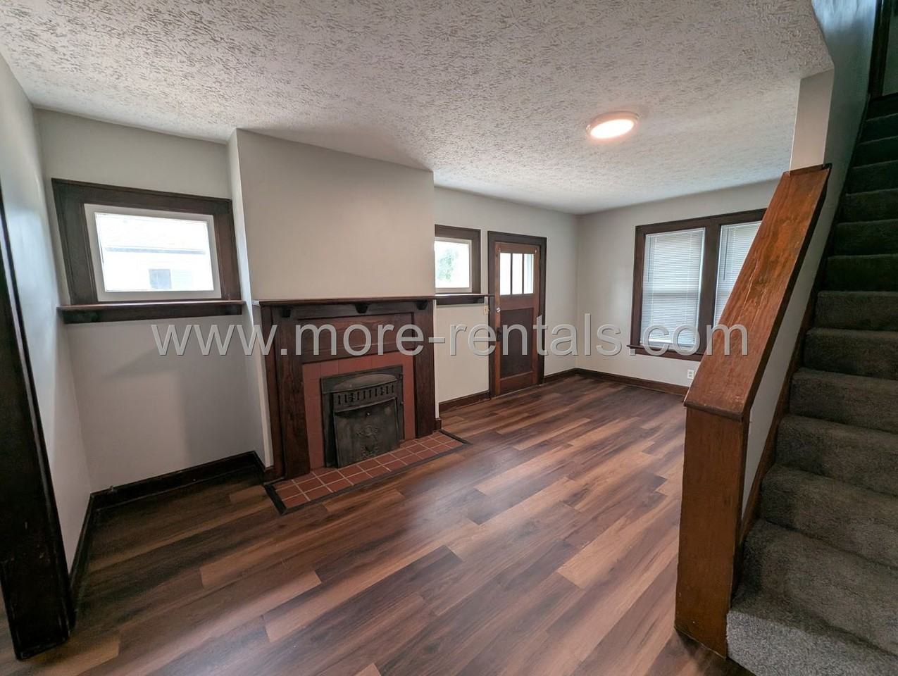 392 Collingwood Ave - Photo 5 of 23