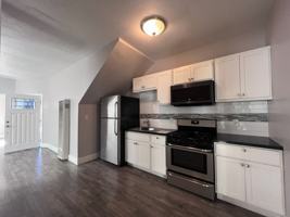 featured image of 2015 E 7th St