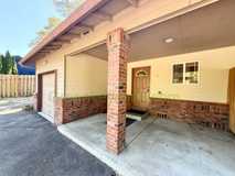 1032 Sw Halsey St - Photo 1 of 1
