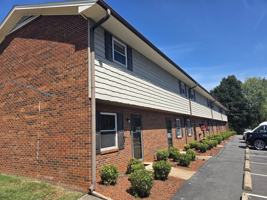 featured image of 129 N Main St