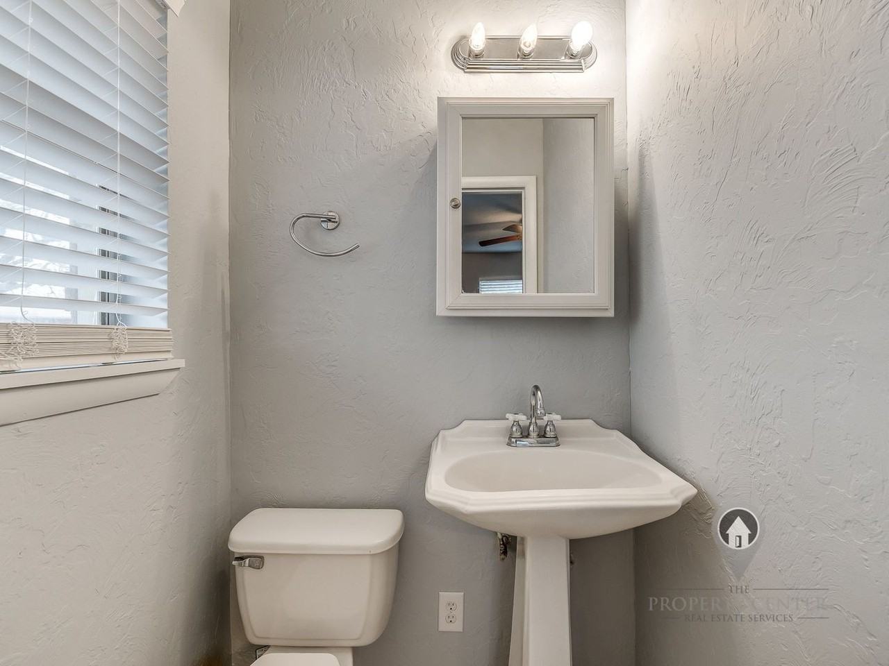 10201 Sunnymeade Pl - Photo 5 of 12