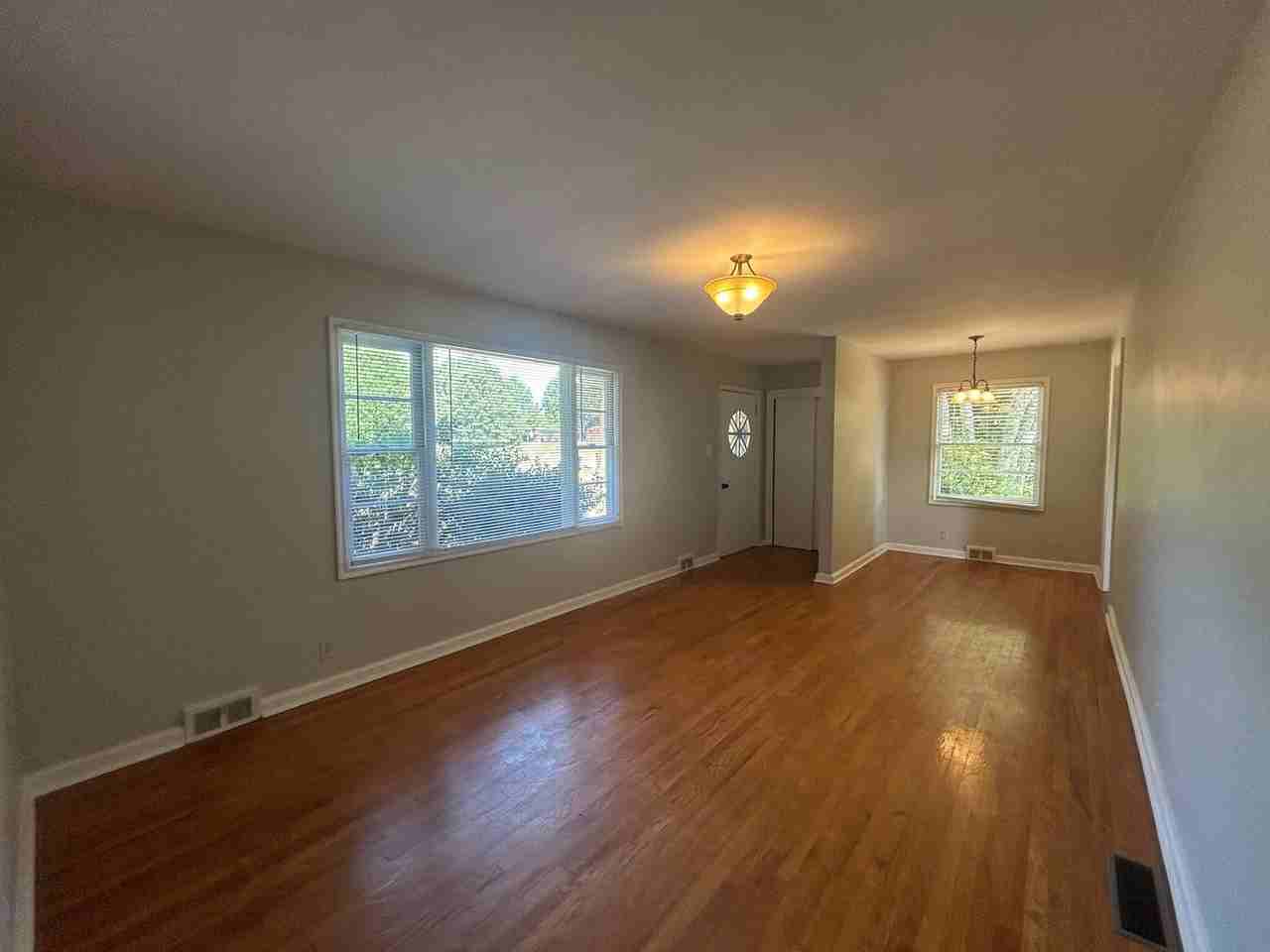 7011 Belews Creek Rd - Photo 5 of 9
