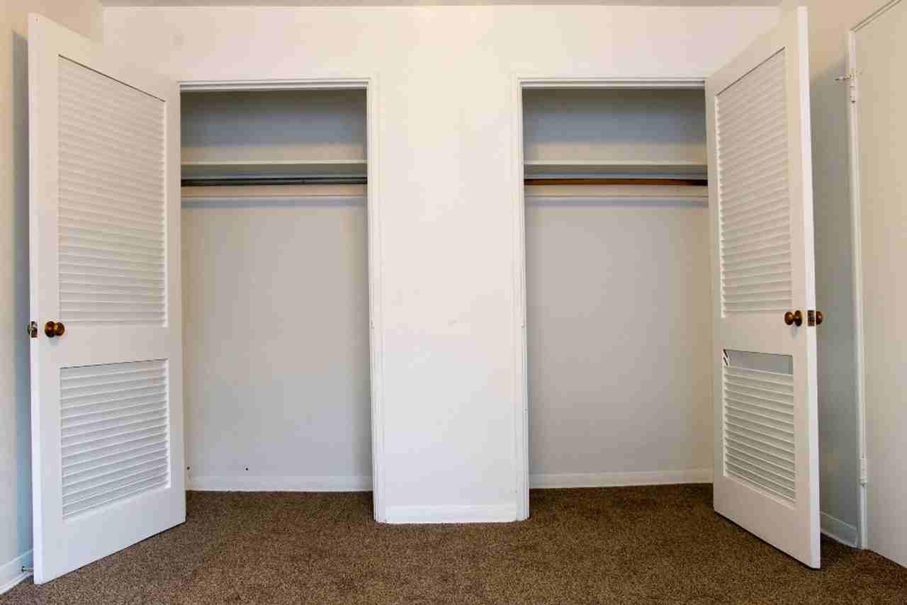 5007 W Jackson - Photo 6 of 10