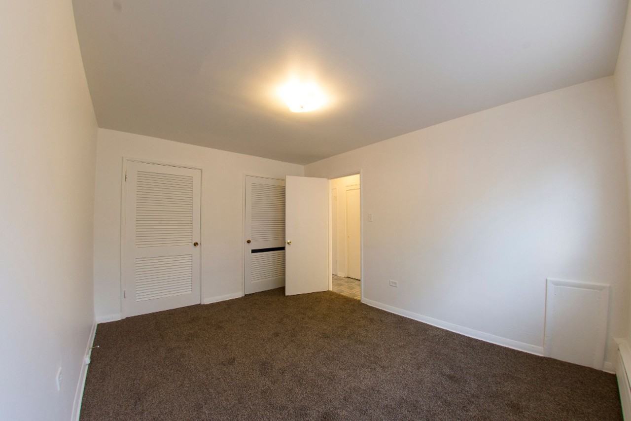 5007 W Jackson - Photo 3 of 10