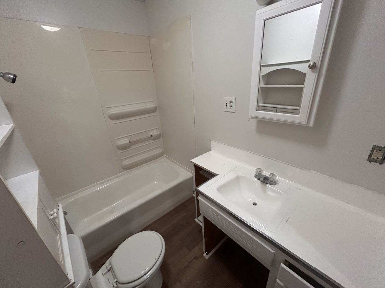 200 W Ohio St - Photo 5 of 13