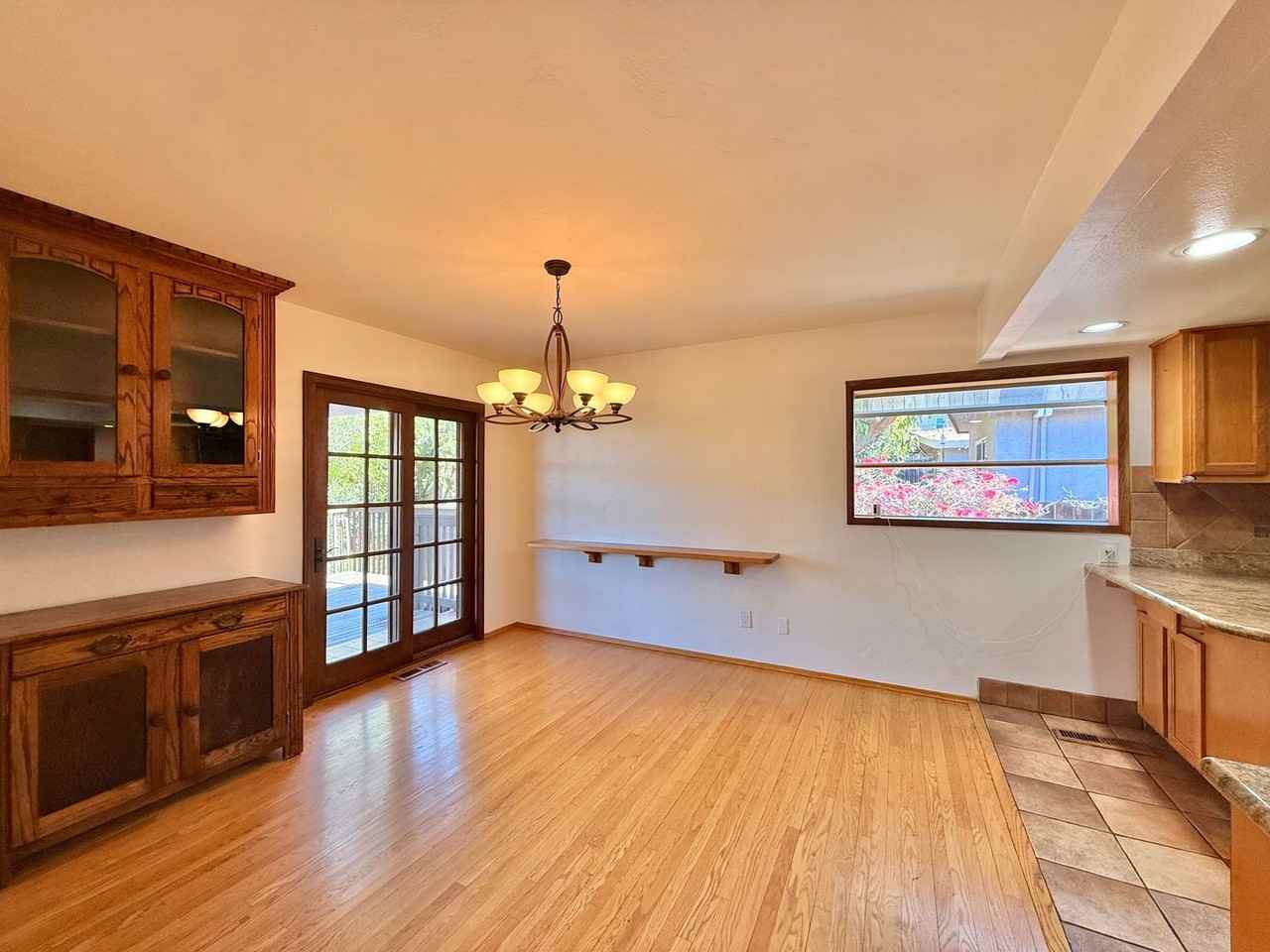 5616 Marne Ave - Photo 4 of 21