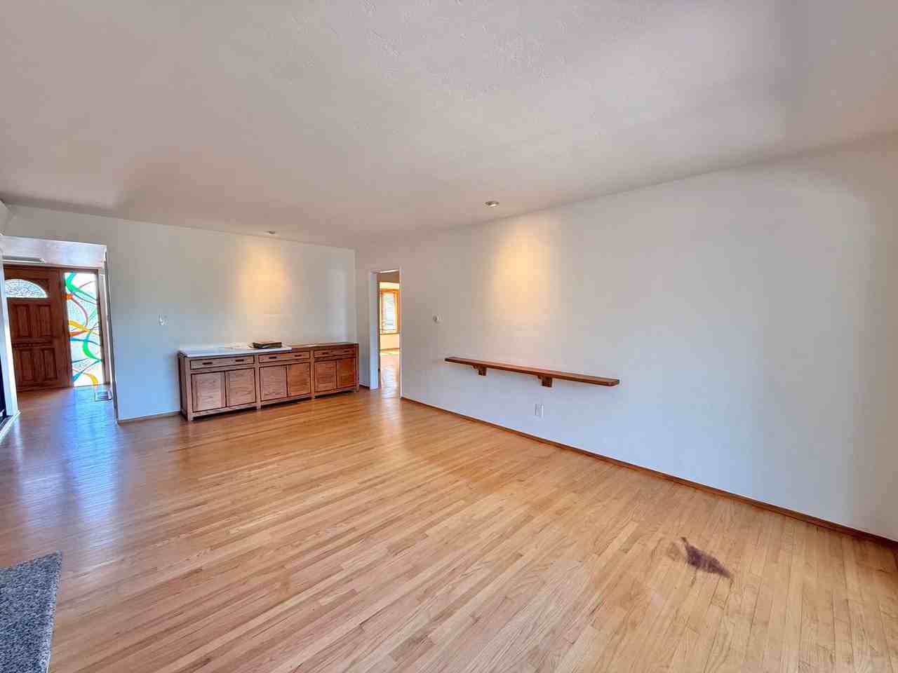 5616 Marne Ave - Photo 7 of 21