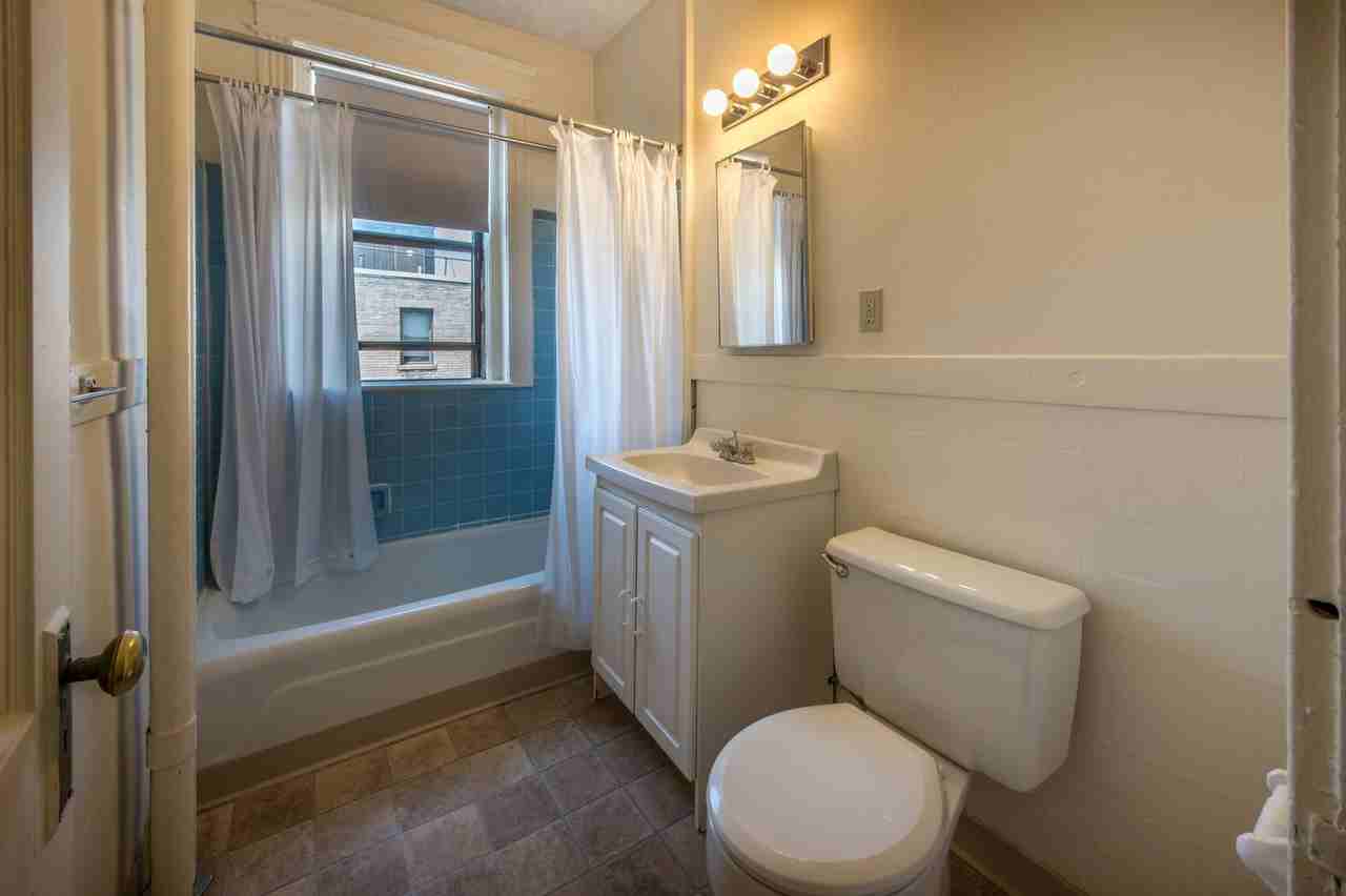 1152A Commonwealth Ave - Photo 2 of 7