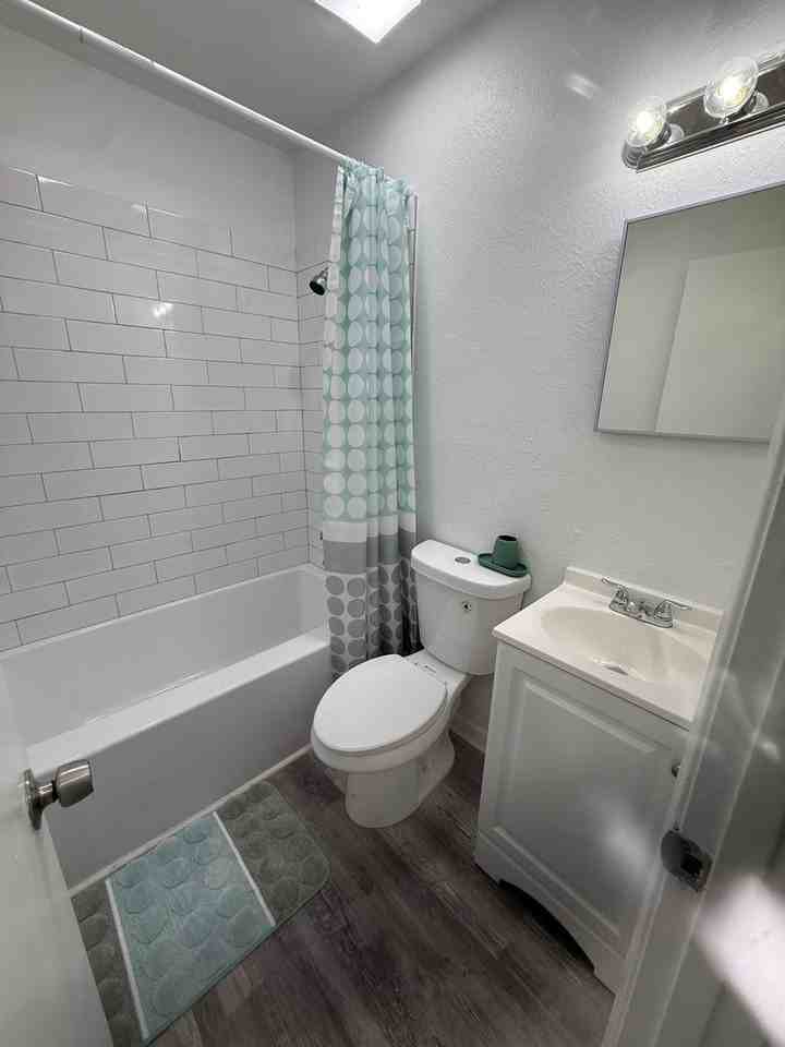 9364 Randall Ave - Photo 6 of 15